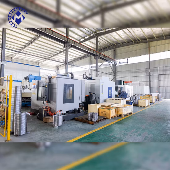 Los robots industriales colocan los rodamientos de rodillos cruzados de sección delgada Rb5013